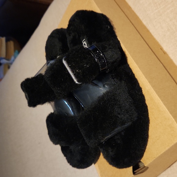 Women's UGG Fuzz Yeah - Picture 8 of 8